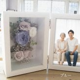 送料無料 プリザーブドフラワー 【Tsumugiーつむぎ】仏花 写真立て 仏花 お供え お盆 初盆 新盆 ウエディング 両親贈呈 子育て感謝状 バラ ブリザードフラワ- 仏壇 お供え 結婚式  花 ブリザードフラワー ギフト  ペット 