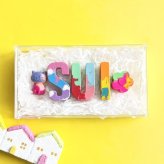 名入れクレヨン 誕生日プレゼント 出産祝い 女の子 男の子 1歳 2歳 3歳 知育玩具 飾れる クレヨン ギフト プチギフト