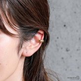 ステンレス シンプルイヤーカフ 18KGP レディース ピアス ダブルライン イヤーアクセサリー ゴールドカラー 上品 ミニマル 大人 女性 耳元 重ね付け風 ノンホール 日常使い きれいめ カジュアル ジュエリー 片耳用 1点