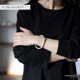 本革 継ぎ目なし レザーバングル 8カラー ブレスレット メンズ レディース 兼用 シンプル 腕輪 太め アクセサリー 丸型 無地 プレーン カジュアル 大人 おしゃれ 重ね付け 手元 特注品 入手困難