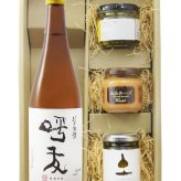 ★ 送料無料 ★ 呼友 ( こゆう ) 純米吟醸  720ml ＋ おつまみ 3種セット【 9413 】【 日本酒・おつまみセット 】【 ハロウィン 贈り物 ギフト プレゼント 誕生日 結婚のお祝い 】