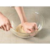 ハリオ 耐熱ガラス製浅型ボウル 2個セット ガラスボウル キッチン用品 調理器具 製菓器具【北海道・沖縄県・離島 配送不可】