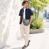SOLATINA シンプルショルダー小 大容量 ショルダーバッグ 斜め掛け 普段使い 使いやすい シンプル 牛革 メンズ ギフト プレゼント ブラック sbi-00021