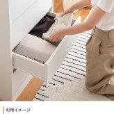 チェスト ミニチェスト 幅60cm 収納 バイカラー 片付け コンパクト アンティーク ヴィンテージ アイアン 天然木 韓国 引き出し 4杯 4段 スリム モダン 書斎 リビング 書き物 作業台 小物収納 おしゃれ シンプル 新生活