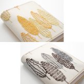 お札が折れない コンパクトウォレット 【 季節の森 】 全面 刺繍 北欧風