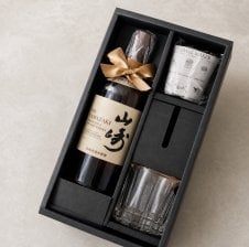 ☆ 送料無料 ☆ シングルモルトウイスキー 山崎 700ml + メッセージ
