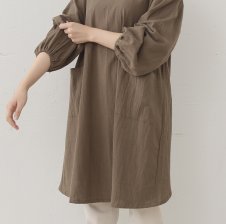 アトリエユイ　割烹着 アトリエヌイ （atelier nui） カッポウギ サックス フリーサイズ 綿麻