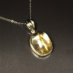 【一点物の贈り物】 高級感あふれる天然石ペンダント［1針の存在感］一点物 レインボー タイチンルチル ペンダント シルバー925 虹入り金針水晶のお守り 運気アップ ブレスレット 京海堂 GTK43 父の日ギフト 男性への贈り物 金運のお守り