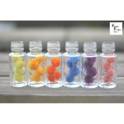 大地農園「ボトルインフラワー　センニチコウ　千日紅　12色選べる　12本セット　4輪ずつ　円筒50ml」プリザーブドフラワー　プリザ　ハーバリウム　小花 ドライフラワー ハーバリウム アロマワックスバー サシェ キャンドル 花材