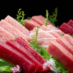 敬老の日 神奈川 「三浦三崎」 本まぐろの詰合せ 食品 ギフト プレゼント 贈答 熨斗 のし 贈り物 記念日 お祝い 冠婚葬祭 内祝 御祝 御見舞 快気祝 御仏前 志 お供 御歳暮 御中元(代引不可)【送料無料】