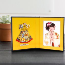 送料無料 内ち掛け着物フォトステージ 写真立て フォトフレーム おしゃれ スタンド 日本土産 インテリア 株式会社クリエイティブスポットボン 東京都