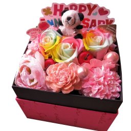 誕生日プレゼント 彼女 パンダ 花束風 フラワーボックス プリザーブドフラワー入り BOXフラワー レインボーローズ 人気 誕生日プレゼント 彼女 友人