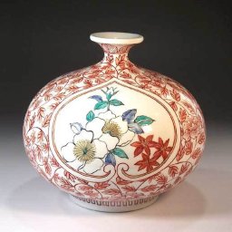【有田焼 陶芸家 藤井錦彩作】有田焼美術品  染錦金彩牡丹唐草割山茶花絵飾り花瓶 文字入れ可能な木箱入り（伝統工芸品・花瓶・壺・壷・法人ギフト）