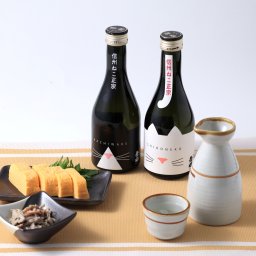 お歳暮 秋冬ギフト【送料無料】日本酒 信州ねこ正宗 300ml 2本セット しろねこ ハチワレ SHIRONEKO HACHIWARE 猫好きのための日本酒 お酒 酒 人気 ギフト 飲みくらべ 純米吟醸酒 本醸造酒 普段飲み 晩酌 ラッピング 熨斗 送料無料(北海道、沖縄を除く)