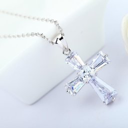 ネックレス キュービックジルコニア 真鍮 ホワイト シルバー 人気 小豆 アズキチェーン カニカン 40+5cm 大きめ 大ぶり モチーフ クロス 十字架 揺れる n15120101