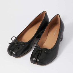 メゾン マルジェラ MAISON MARGIELA S58WZ0044 P3753 パンプス レディース シューズ タビ バレリーナ 革靴 レザー カジュアル ビジネス 足袋 Tabi 通勤 バレエシューズ オフィス ブランド プレゼント ギフト T8013 BALLERINA TABI H30 ブラック 22.0～27.5cm