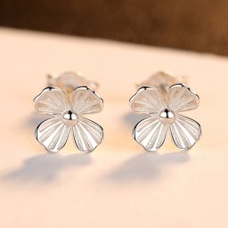 ピアス 両耳用 シルバー925 シルバー 大人気 スタッド 石なし シンプル 上品 おしゃれ 可愛い かわいい きれいめ 通勤 モチーフ フラワー 花 ce0304