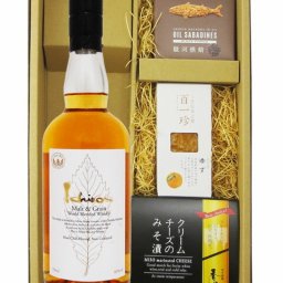 ★ 送料無料 ★ イチローズ モルト＆グレーン ウイスキー ホワイトラベル 700ml + おつまみ 3種セット【 8889 】【 要冷蔵 】【 ウィスキー・おつまみセット 】【 ハロウィン 贈り物 ギフト プレゼント 誕生日 結婚のお祝い 】