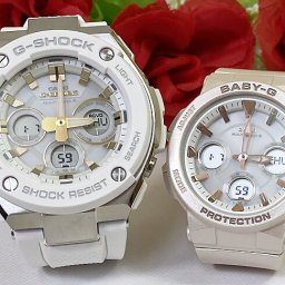 恋人たちのGショックペアウォッチ G-SHOCK BABY-G  カシオ 2本セット電波ソーラー 電波ソーラー GST-W300-7AJF BGA-2510-4AJF ラッピング無料 手書きのメッセージカード 