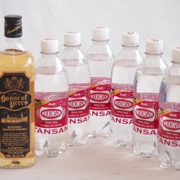 家飲みを、バーカウンターへ ハイボールウイスキー7本セット(ウィルキンソン炭酸 ハウスオブ ピアーズ40度(スコットランド)) 500ml×6本 700ml×1本