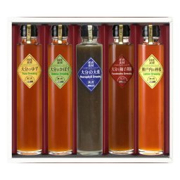 国産の新鮮素材を使用したノンオイルドレッシングです。スタイリッシュなスリム瓶入り。ノンオイル産直素材ドレッシング詰合せ D-1 有限会社二反田醤油店中津