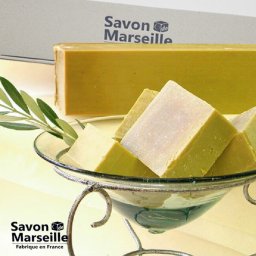 サボン・ド・マルセイユ オリーブ ビッグバー 2kg[石鹸 せっけん サボンド マルセイユ 天然素材 自然派 ナチュラル オリーブ石鹸 オリーブ石けん ソープ 顔 全身 洗顔 洗濯 洗う 入浴 ボディケア フェイスケア スキンケア ギフト プレゼント]