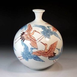 【有田焼 陶芸家 藤井錦彩作】有田焼美術品 染錦群鶴絵飾り花瓶 文字入れ可能な木箱入り（伝統工芸品・花瓶・壺・壷・法人ギフト）
