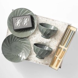 JAPANESE TABLE WARE BOX / SCULPTURE / セージグリーン ［HYACCA ］ ［西海陶器 ］［箸蔵まつかん ］［能作 ］ お皿 茶碗  食器 箸置き お箸  天然木 波佐見 錫　気が利く　縁起がいいもの　おしゃれ　式なし　ハイブランド　ハイセンス　18000円