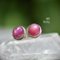 【天然石】【ハンドメイド】ピンク★rubyシルバーピアス1065【ハンドメイピアス】【カジュアル】【フォーマル】【レディース】【タイ・ランタ島】【厳選した特別な天然石】【マクラメ編み】