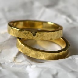 【真鍮】ツチめのリング(細) ペアリング ハンドメイド オーダー 真鍮 BRASS 槌目 シンプル 上品 おしゃれ 指輪 真鍮 マモる 手作り 手づくり　ダイヤモンド