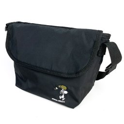 スヌーピー ミニショルダー パイナップル スヌーピー ショルダー メッセンジャー バッグ 黒 グッズ  (MCOR)