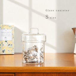 ガラスキャニスターS[キャニスター おしゃれ ガラス 保存容器 お茶 紅茶 コーヒー 可愛い 耐熱 ガラス製 缶 蓋付き 持ち手付き かわいい 北欧 耐熱ガラス ケース 耐熱ガラス容器 耐熱ガラス保存容器 丸型 縦長 ガラスケース 円柱 オシャレ]