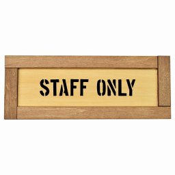 スタッフオンリー Staff Only 木枠付き 木製プレート Eタイプ サインプレート ドアプレート 長方形 おしゃれ かっこいい かわいい シンプル ナチュラル ブラウン トイレ 貼付タイプ 北欧風 レストラン 個人用 自宅 インテリア コーデ 商業施設 企業用 カフェ