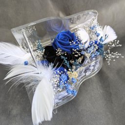 プリザーブドフラワー／グランドピアノシリーズ黒薔薇の魔法発動中／青い薔薇と黒薔薇の天使の音色
