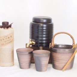 本格焼酎サーバー1000cc(18cm×24cm 1kg)萬古焼ペアカップ氷入れ竹トングセット黒木本店 大麦製長期貯蔵酒百年の孤独 (宮崎県) 720ml×1本