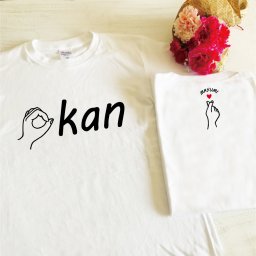 名前入りTシャツ【指おかん】 名入れ 誕生日 母の日 父の日 出産祝い 結婚祝い 敬老の日  還暦 ホワイトデー 名前入り 家族 夫婦 親子 カップル ファミリーデザイン お揃い ペアtシャツ ペアルック tシャツ 親子コーデ リンクコーデ マタニティフォト 結婚記念 プレゼント ギフト ペアギフト クリスマスプレゼント