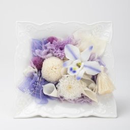 お供え用 プリザーブドフラワー「Serenity (セレニティ/静穏)」 花 お誕生日 御祝い 開店祝い 結婚祝い 結婚記念日 御供 お見舞い 送別