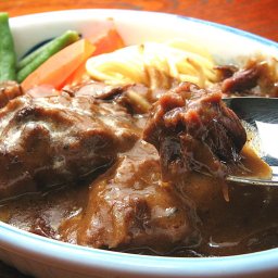 【送料無料】 グルメ ギフト 洋食屋さんのとろけるビーフシチュー （220g×3個パック）【惣菜】【お試し】【オードブル】【内祝】【内祝い お返し】【内祝い】【お見舞い】【御祝】【洋風惣菜】【御礼】