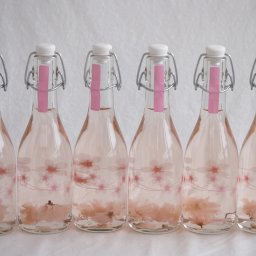 6本セット(フルーツ甘口ロゼサクラさくらの花入りalco6度(山梨県)) 375ml×6本