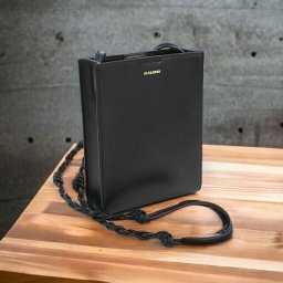 ジルサンダー 斜め掛けショルダーバッグ レディース カーフレザー イタリア J07WG0001 ブラック バッグ