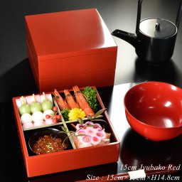 【小さめサイズが可愛い重箱】朱色が上品な三段重箱【5寸・15cm】重箱 3段 朱 朱色 日本製 越前漆器 あたかや 和食器 可愛い 大人 おしゃれ 送料無料 運動会 ランチボックス オードブル お弁当箱 迎春 かわいい 上品 赤色