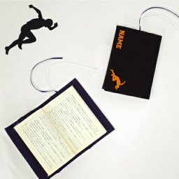 「陸上選手」名入れキャンバスブックカバー/文庫本用 A6判 部活 スポーツシルエット お名前 陸上部 短距離 長距離 ハードル スプリント トラック競技 運動部  卒業 記念品 ノベルティグッズ 新学期   スポ根魂【ネコポス発送可】 グッズ ソフトカバー