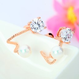 ピアス 両耳用 キュービックジルコニア ホワイト 真鍮 ピンクゴールド シルバー スタッド おしゃれ 可愛い かわいい イミテーションパール 人工パール e15102508