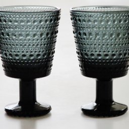 イッタラiittala カステヘルミ Kastehelmi ユニバーサルグラス 260ml ダークグレー 2個セット【御結婚御祝・内祝・新築御祝・還暦御祝・御礼・寿・ギフト包装可能】