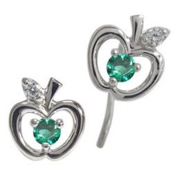 エメラルド ピアス リンゴ プラチナ 林檎 ピアス