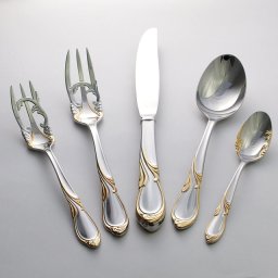YAMAZAKI カシェ（Gold Accent）お１人様用5pcs（デザートナイフ・デザートフォーク・デザートスプーン・ティースプーン・サラダフォーク）　　〇送料無料・無料包装・高級・ゴールド・1人用・独身・カトラリー・ステンレス・単身赴任・転勤・1人暮らし・新生活・お中元・母の日
