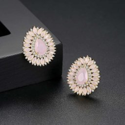 ピアス 両耳用 キュービックジルコニア グリーンとピンク 真鍮 イエローゴールド ブラック スタッド ペア ドロップ 大粒 大きめ 大ぶり おしゃれ きれいめ e18040715