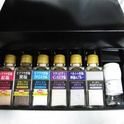 世界の天然塩ギフトセット（ミル付）