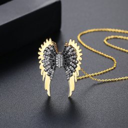 ネックレス キュービックジルコニア ブラック 真鍮 イエローゴールド 小豆 アズキチェーン カニカン モチーフ 羽 翼 ウィング skn318
