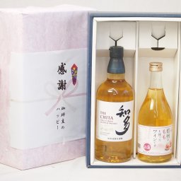 父の日贈り物 感謝の贈り物ボックス 国産ウィスキー 知多と国産ワインセット(信州のももを使ったワインです甘口(長野県)500ml知多シングルモルト700ml